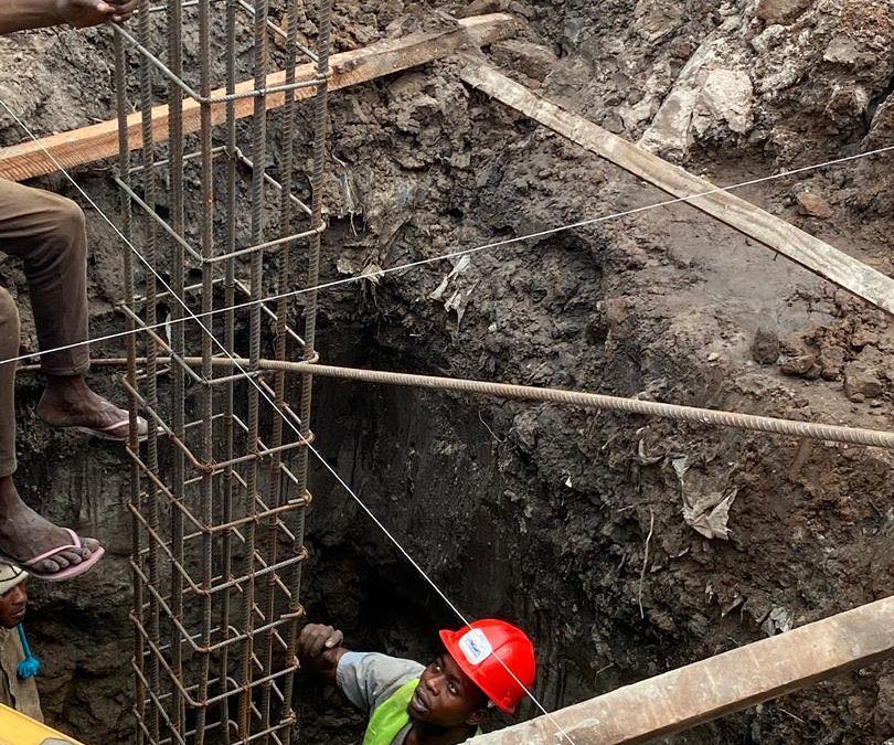 Notre equipe entrain de travailler sur une Fondation et cage d’escalier